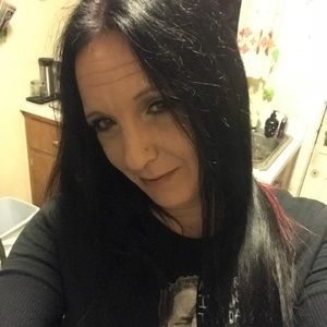 Meet your Posher, Kelli